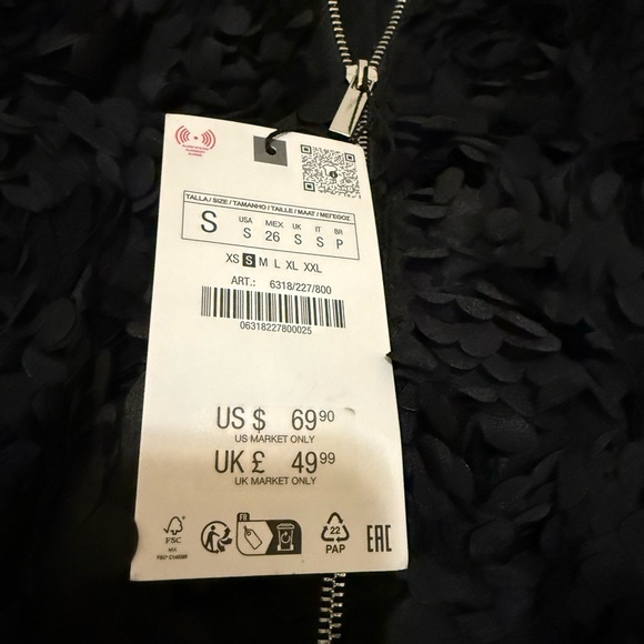 New!! Zara Black structured Bomber Jacket with flower textured design - S - Picture 3 of 3